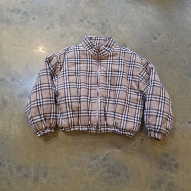 체크 패턴 크롭 패딩 F