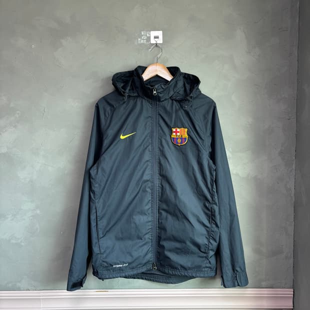 나이키 바르셀로나 바람막이 