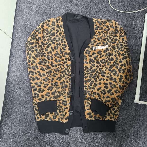플레져스 레오파드 가디건
