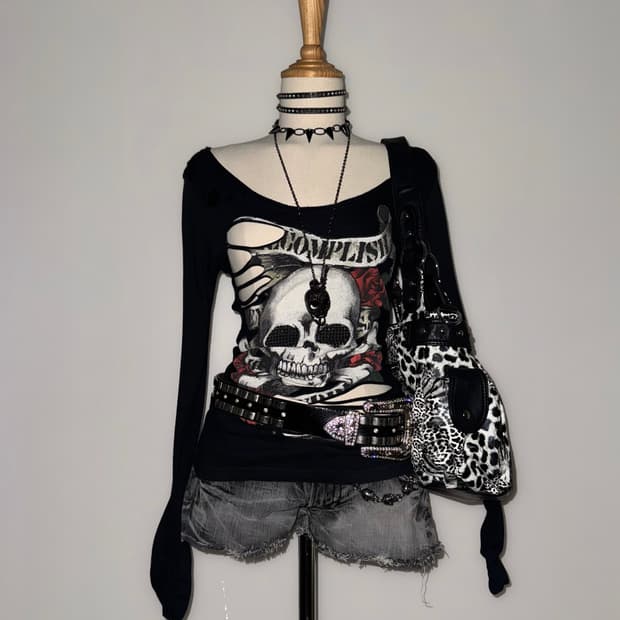 디그딥 스크래치 해골 펑크 롱슬리브