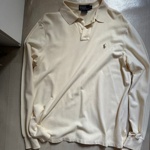 크림 아이보리 카라티