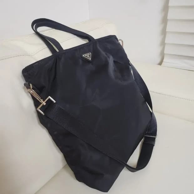 프라다정품 나일론백 35x35