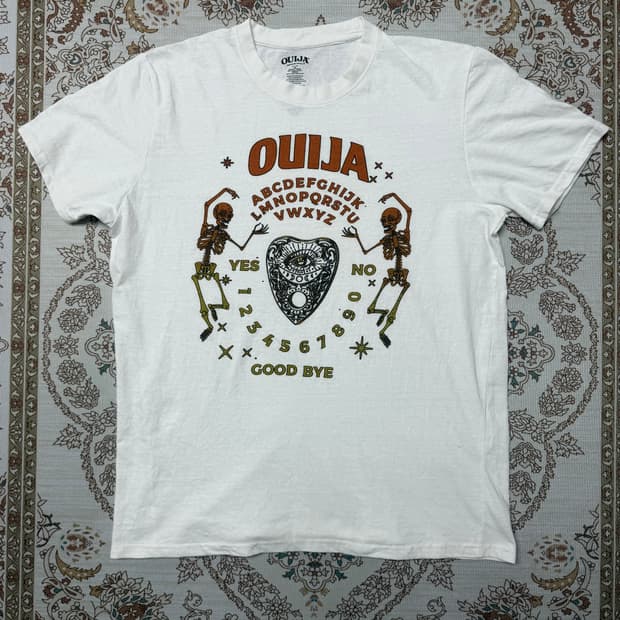 OUIJA 그래픽 반팔티 