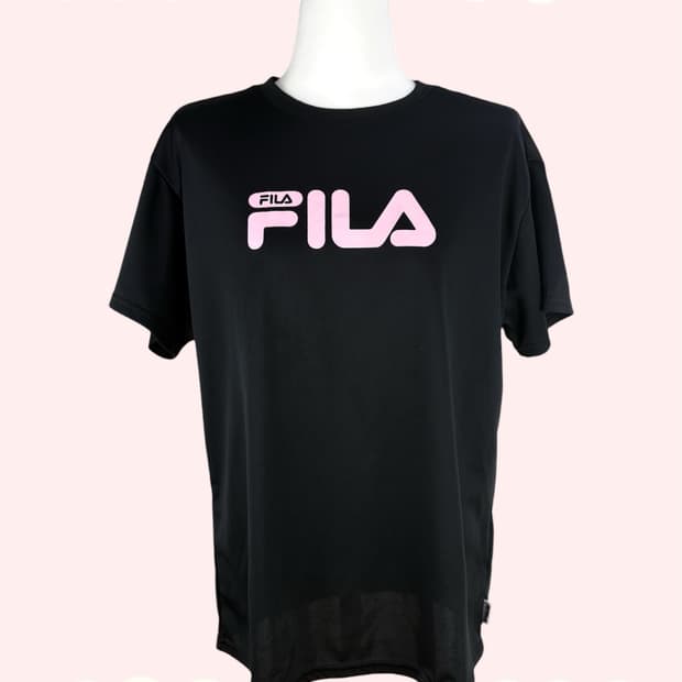 FILA 블랙 핑크 로고 티셔츠