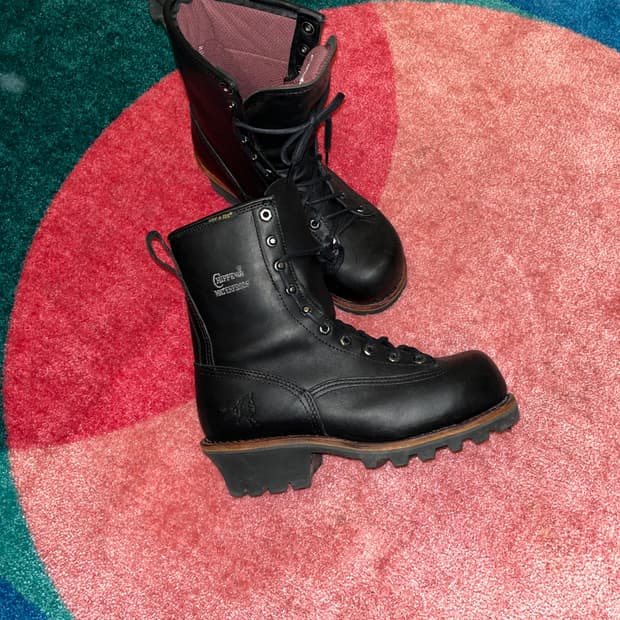 치페와 로거부츠