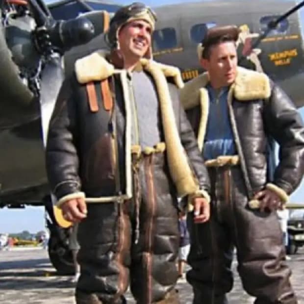 오리지날 WW2 대전형 골든베어 B-3 폭격기 무스탕