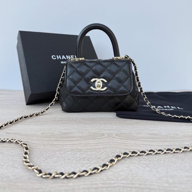 샤넬 뷰티 미니 핸들 크로스백 