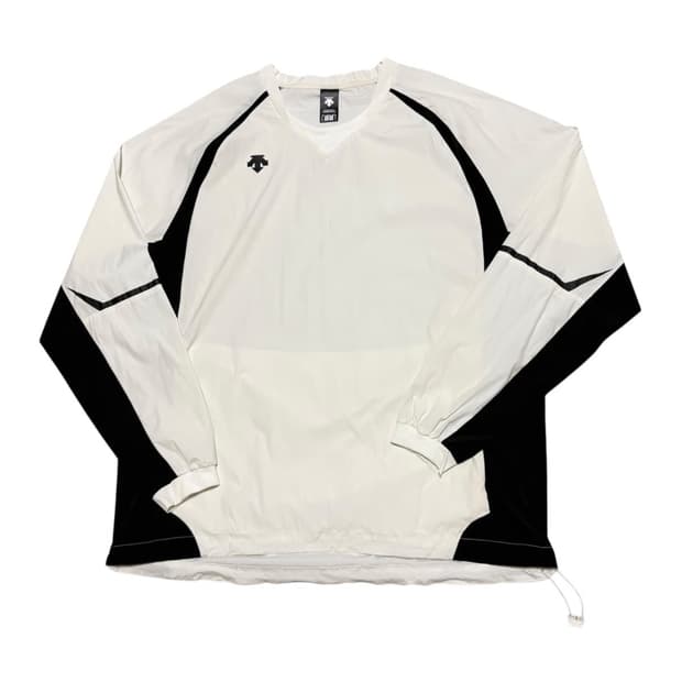 데상트 스몰로고 웜업