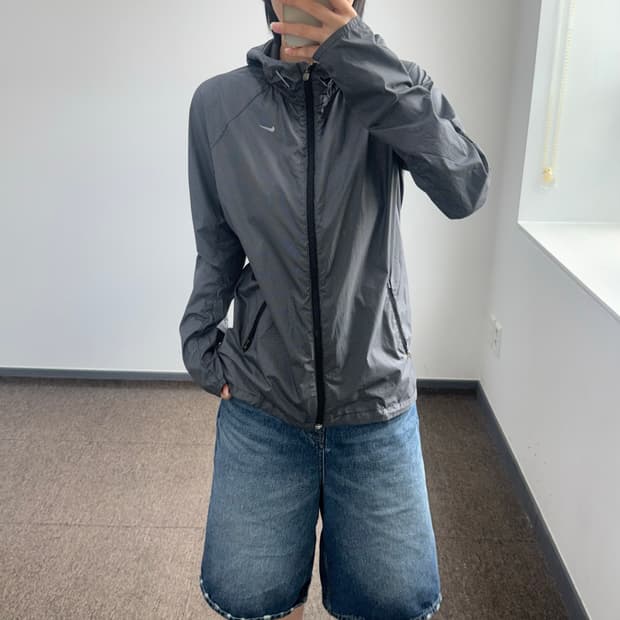 Nike 나이키 스몰로고 체크 블랙 바람막이 