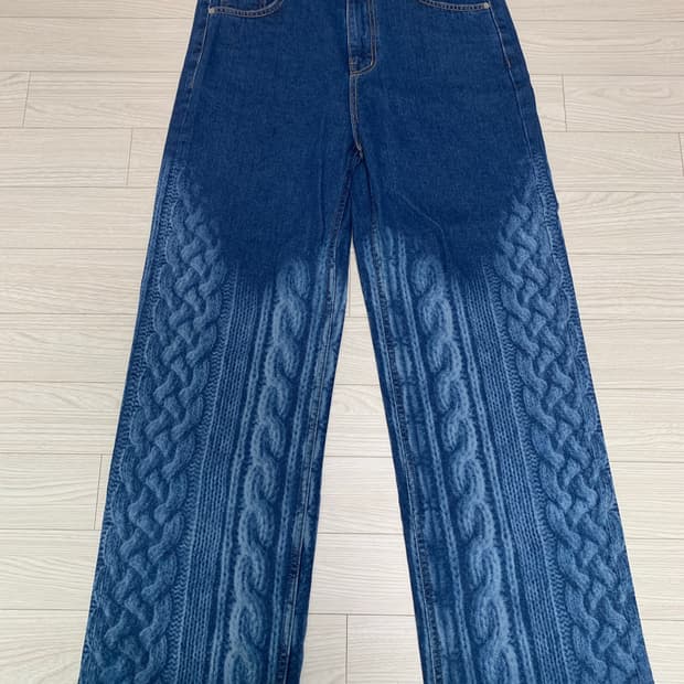 WELLDONE 웰던 니트 레이저 청바지