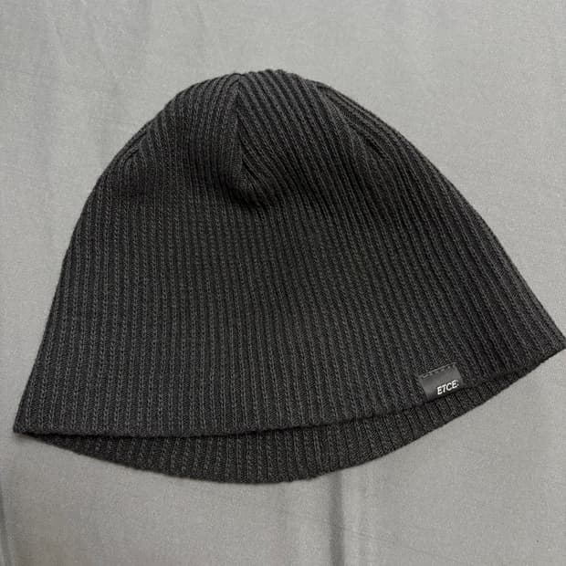 ETCE LIGHT LABEL BEANIE 비니