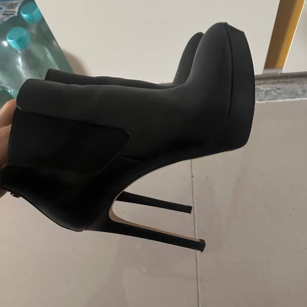 마이클코어스 앵클부츠힐