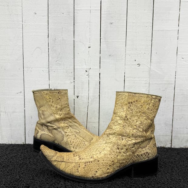 5351 pour les hommes