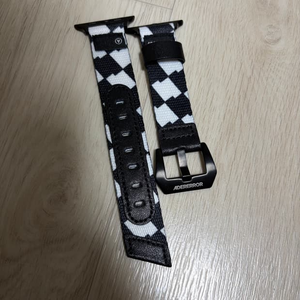 아더에러 애플워치 스트랩 A2