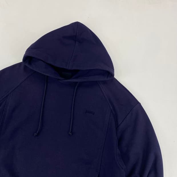 준지 23f/w 자수 스몰 로고 네이비 후드 티 (103)