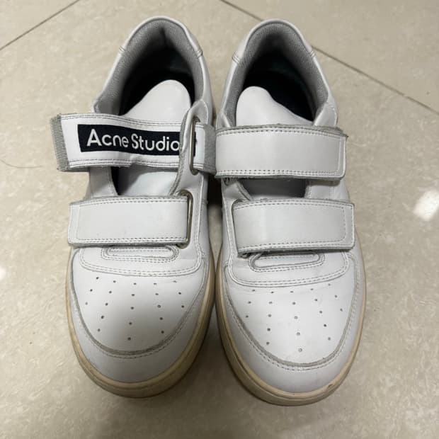 아크네 스튜디오 벨크로 스니커즈 화이트 41