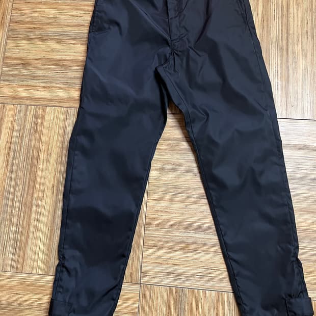 프라다 리나일론 팬츠 블랙 48