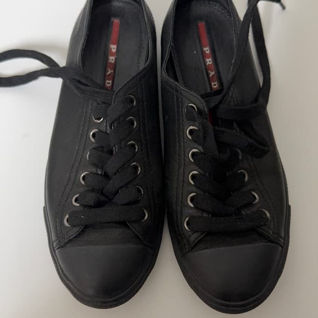 프라다 스니커즈(37) 