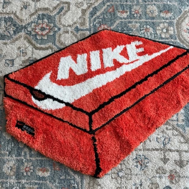 일본 새제품 나이키 한정판 에디션박스러그 매트 인테리어 룸일본과 한 의자