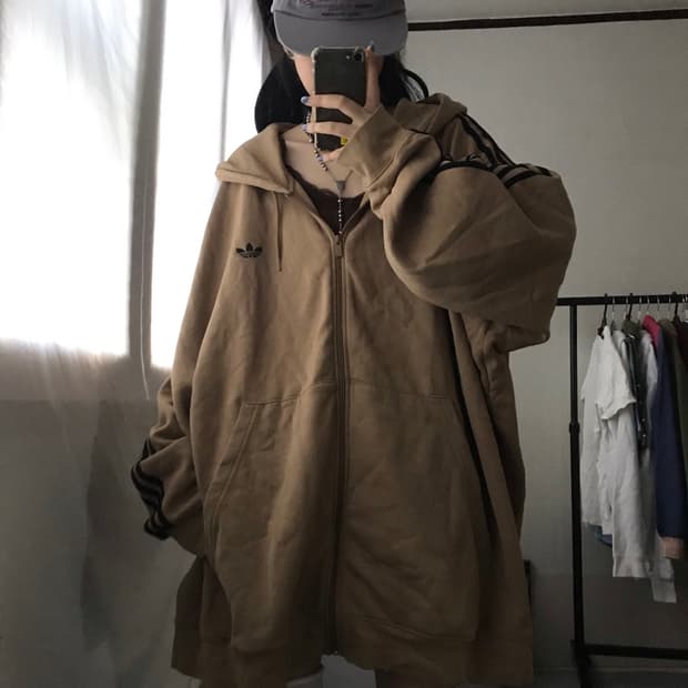 아디다스 브라운 오버핏 후드집업