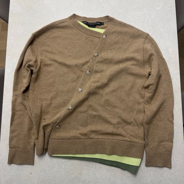 앤더슨벨 가디건 (실내착용 1회)