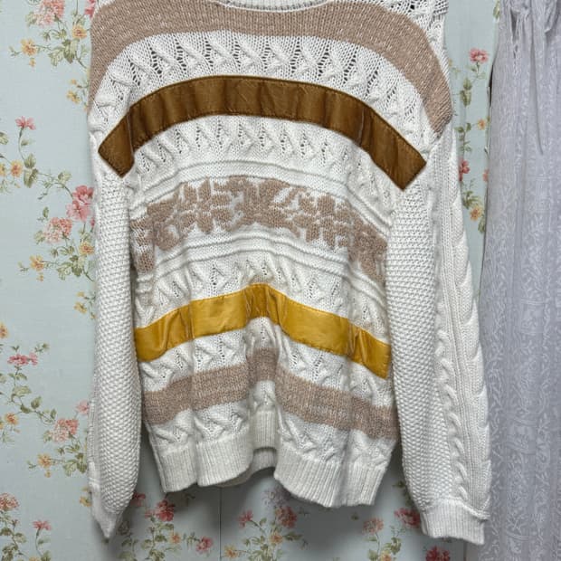 배색 오버핏 니트