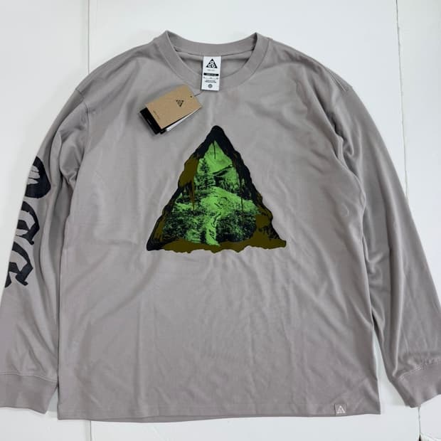 나이키 ACG 티셔츠