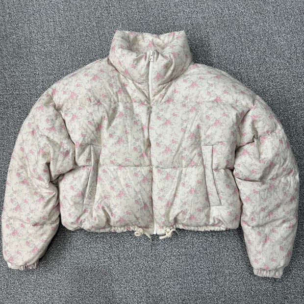 소프트서울 플라워 패턴 덕다운 숏패딩