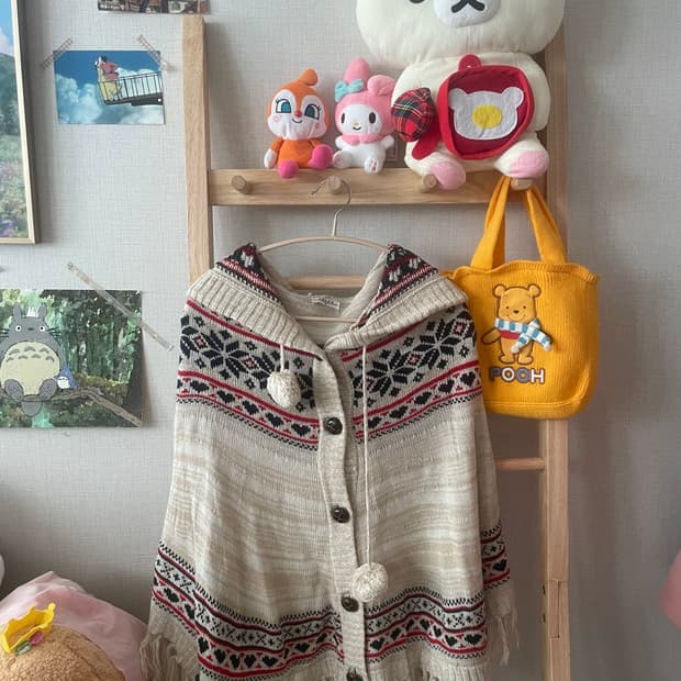 모리걸 빈티지 노르딕 후드 폼폼이 케이프❤️❄️
