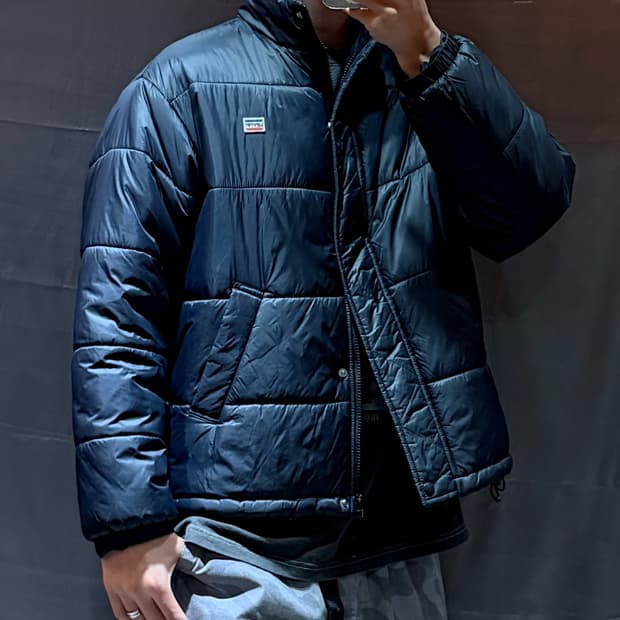 M Levi's 리바이스 스몰패치 로고 퍼포먼스 패딩