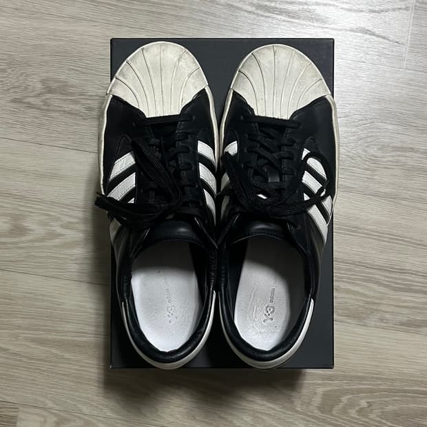 Y-3 요지스타 270