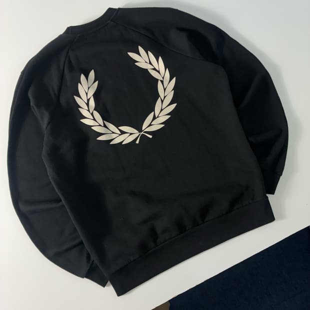 Fred perry   프레드페리 로렐리스 그래픽 블랙 맨투맨