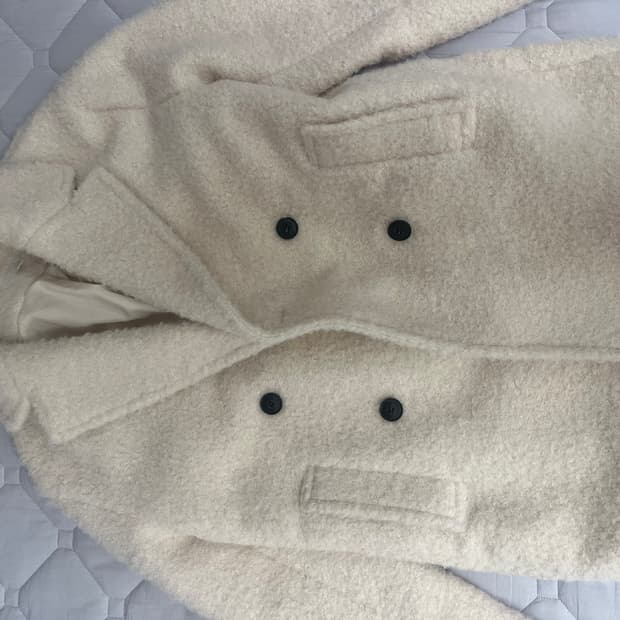 자라 부클 더블 브레스트 세미 롱 코트 M사이즈