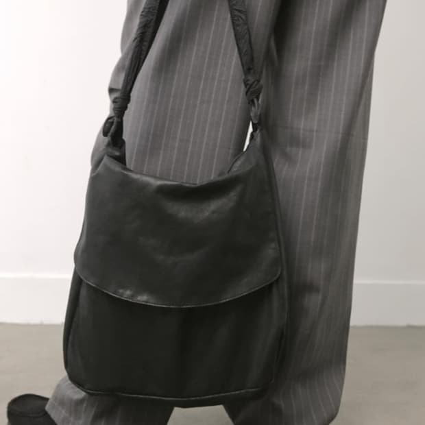 해칭룸 hatchingroom two face back