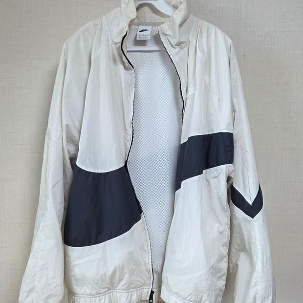 나이키 빅스우시 바람막이 