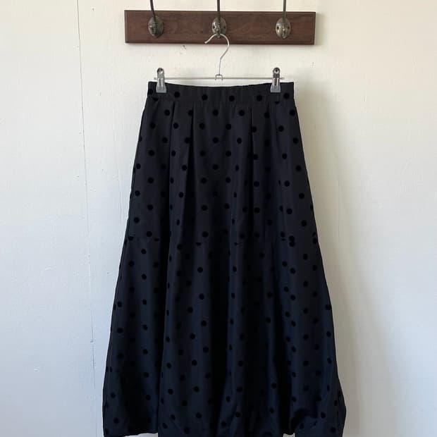 HK works london 도트 벌룬 스커트