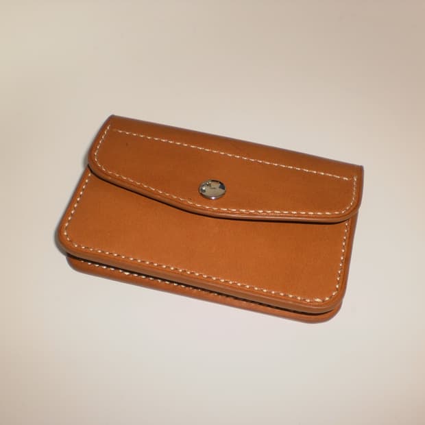 [Fingerest Design] - Classic Card Holder