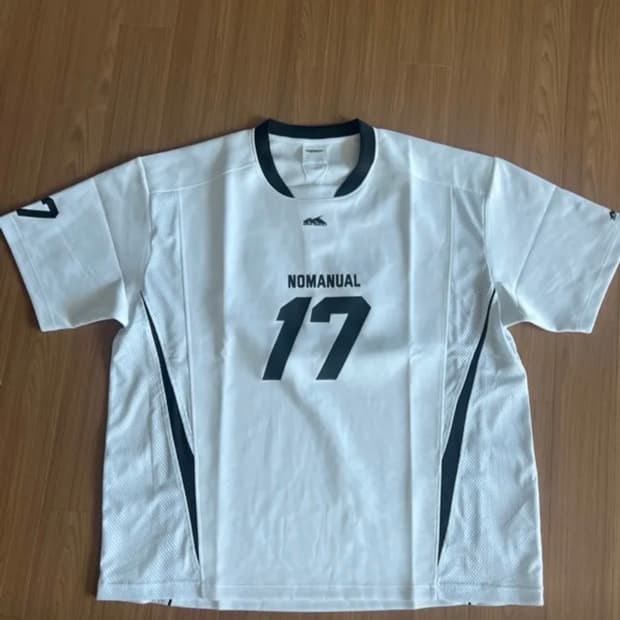 노매뉴얼 축구 유니폼 L