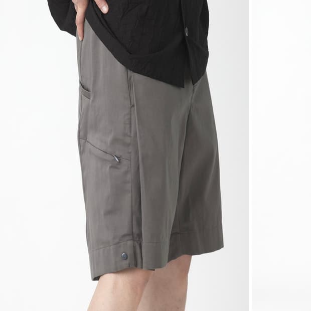 해칭룸 플리츠 쇼츠 버뮤다 4사이즈