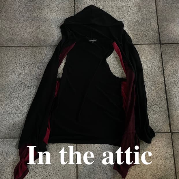 In the attic hoodie sleeveless vest