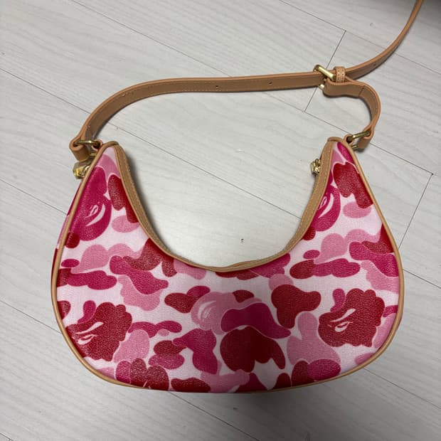 베이프 가방 새 것