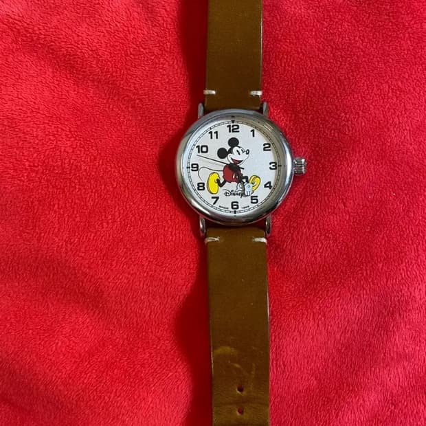 [DISNEY] 디즈니 미키마우스 가죽 남성 손목시계