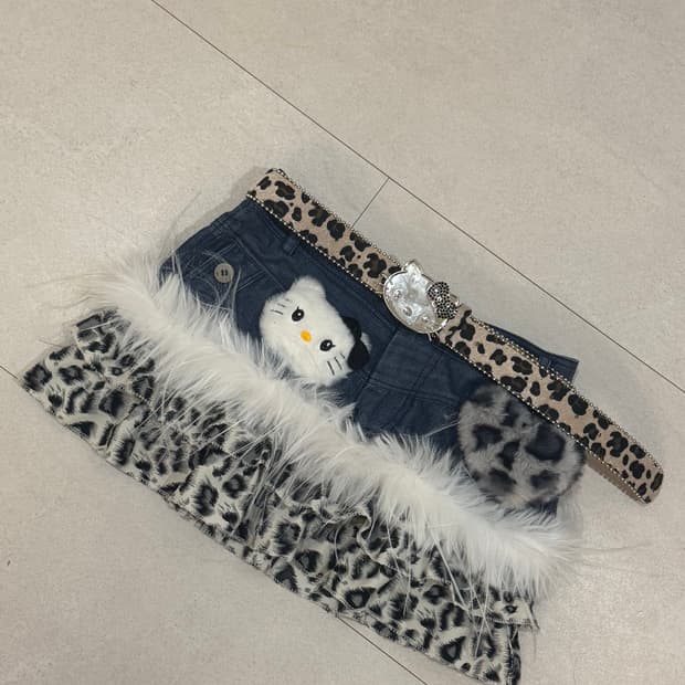 갸루 빈티지 미니 스커트 헬로키티 판매