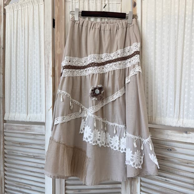 Beige lace patch-work long skirt