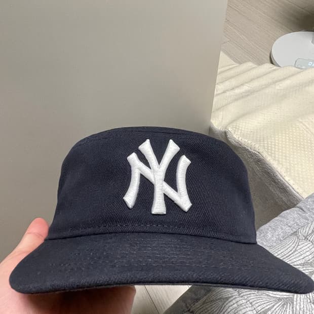 뉴에라 필박스 8(63.5) 사이즈 판매합니다