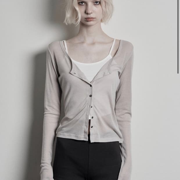 보헴서 BASIC SCOOPED BUTTON CARDIGAN, BEIGE
