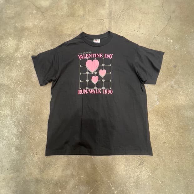 90년 발렌타이데이 블랙 티셔츠