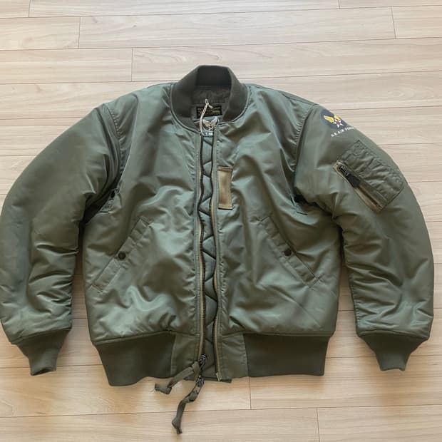 브론슨 한국판 ma-1 미듐