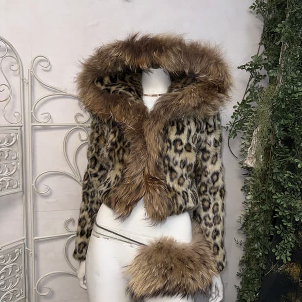 Brown faux fur leopard hood crop jacket 