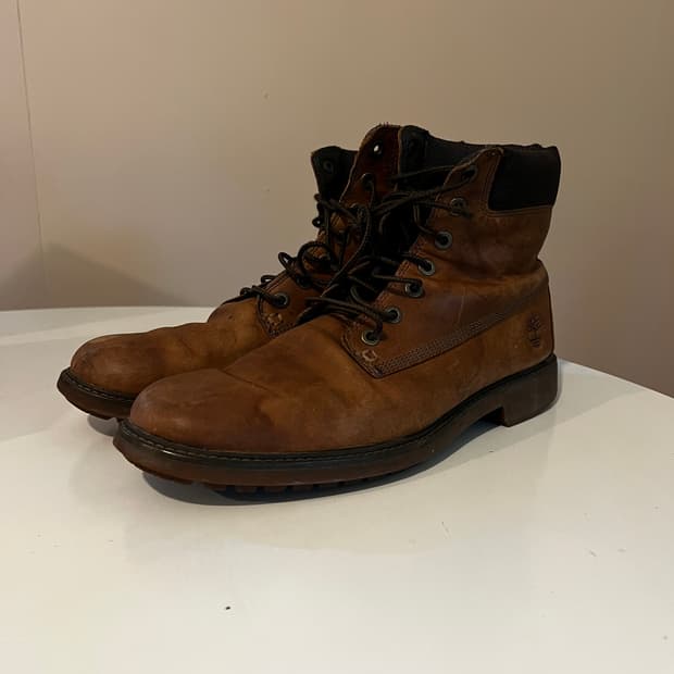 팀버랜드 6인치 브라운 가죽 부츠